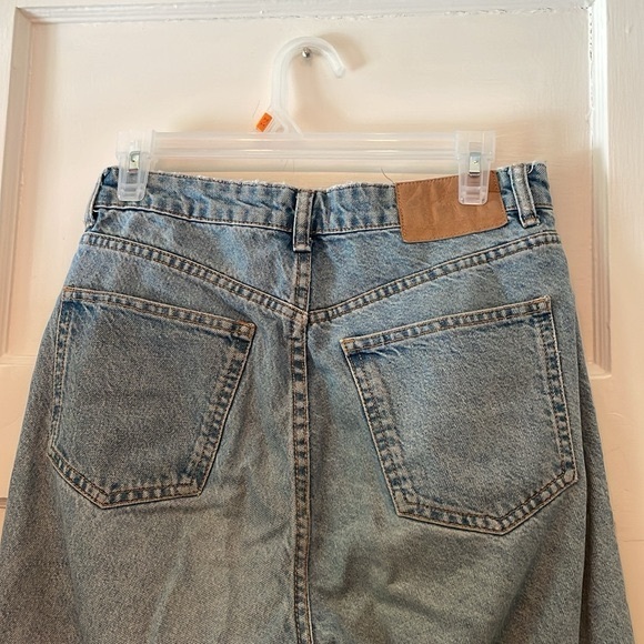 Zara High Rise Jeans - Picture 3 of 7